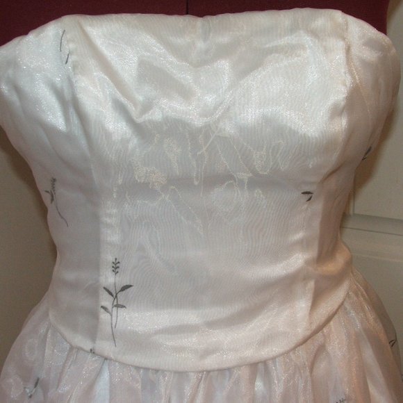Niki Livas Full Length Prom/Formal/Bridal GOWN Size.9/10 Corset Back (1J) - Picture 4 of 11